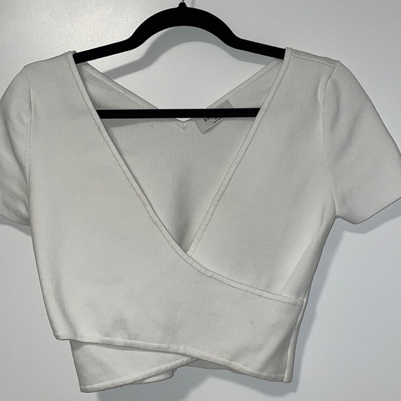 Babaton criss cross top in medium - Picture 1 of 1